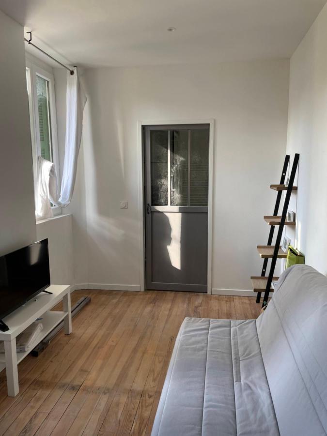 Charmant Studio Proche Centre Ville Et Gare Lourdes Exterior foto