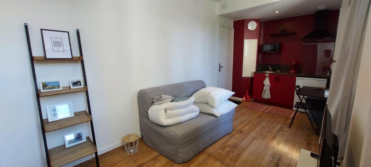 Charmant Studio Proche Centre Ville Et Gare Lourdes Exterior foto